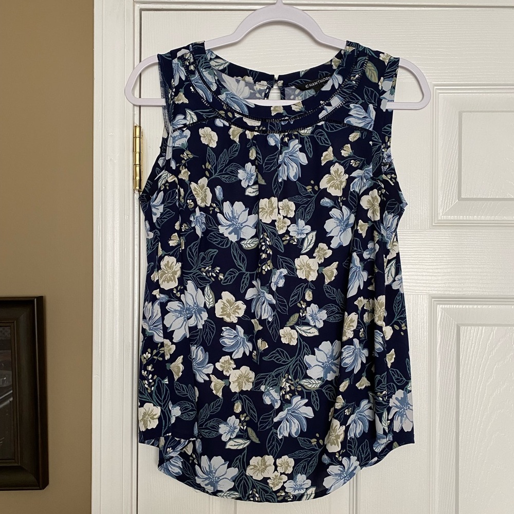 41 Hawthorne Sleeveless Blouse L